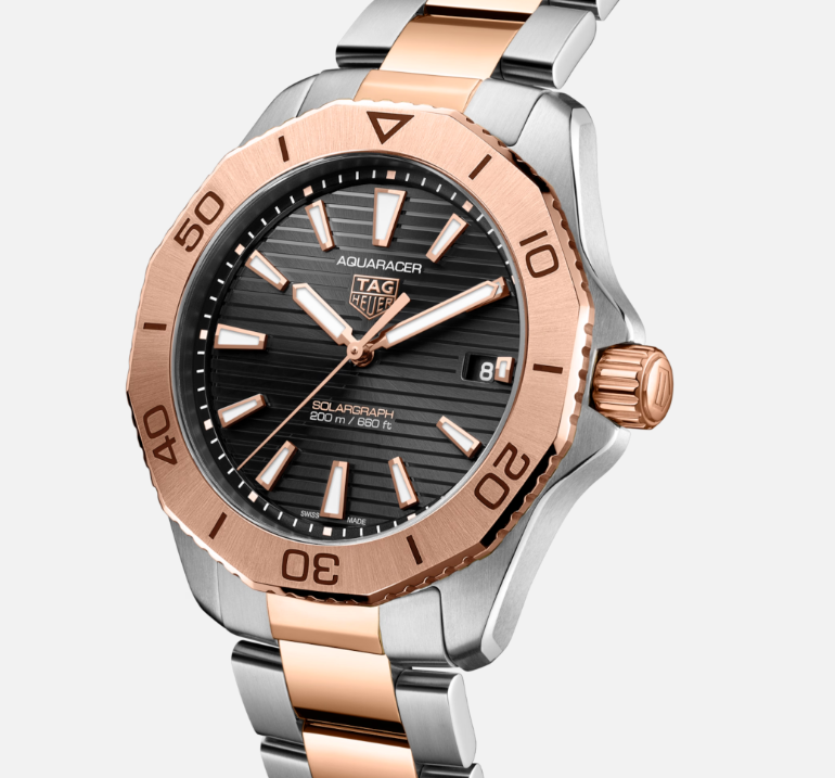 タグ・ホイヤー(TAG Heuer) アクアレーサー プロフェッショナル
